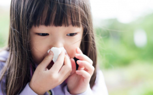 Du lịch khi thời tiết chuyển mùa, nguy cơ trẻ mắc bệnh hô hấp tăng