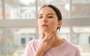 3 cây thuốc nam tốt cho người mắc cường giáp 