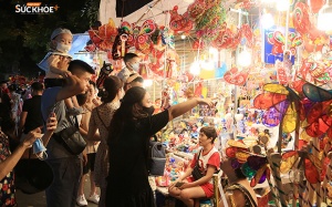 Rộn ràng Tết Trung thu phố Hàng Mã sau 2 năm dịch bệnh