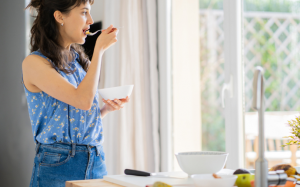 Mẹo đơn giản cải thiện táo bón hỗ trợ đường ruột khỏe mạnh