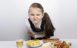 Vì sao trẻ thường mắc bệnh đường tiêu hóa khi chuyển mùa?