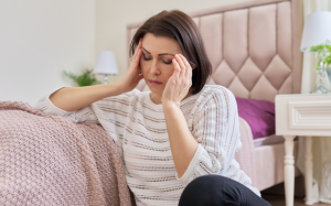 Thời kỳ tiền mãn kinh, mãn kinh: Nguyên nhân và cách phòng ngừa