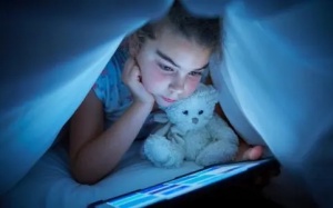Học sinh tiểu học đang mất ngủ vì mạng xã hội