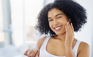 Lời khuyên từ chuyên gia về chăm sóc làn da hỗn hợp trong mùa Thu