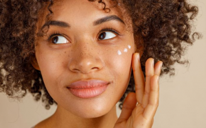 Chuyên gia chỉ bạn cách hết sạm da, da không đều màu