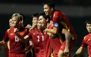 ĐT Việt Nam vô địch giải giao hữu, thầy Park chưa thể an lòng