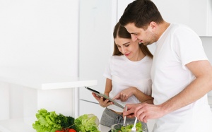 Ăn uống thế nào để tăng khả năng thụ thai?