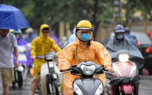 Bắc Bộ ngày nắng gián đoạn, miền Trung và Nam Bộ mưa rào và dông 