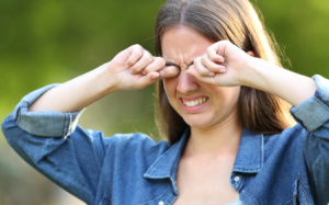 Cách phòng ngừa khô mắt khi thời tiết hanh khô