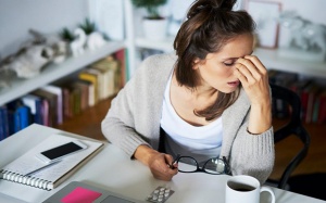 'Điểm mặt' 4 thói quen xấu gây hại cho não bộ