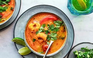 Cách làm món soup Tom Yum kiểu Thái cho ngày lạnh
