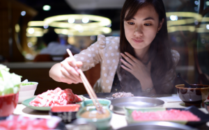 Những lưu ý khi ăn lẩu để bảo vệ sức khỏe của bạn