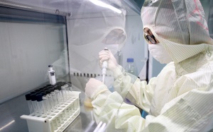 Y tế tuần: Ứng dụng liệu pháp tế bào điều trị ung thư máu