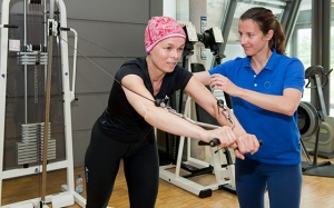 Cách hồi phục sức khỏe sau điều trị ung thư