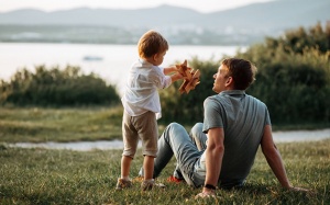 Tử vi thứ Ba (22/11/2022): Bảo Bình nên quan tâm hơn tới gia đình