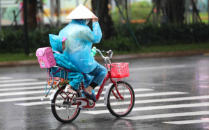 Bắc Bộ mưa rào rải rác, Nam Bộ ngày nắng