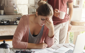 Tử vi Chủ nhật (27/11/2022):  Cự Giải phải giải quyết một số rắc rối trong gia đình