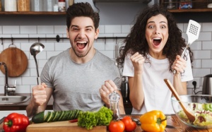 Tử vi Chủ nhật (18/12/2022): Bạch Dương có thể thử sức với việc nấu nướng