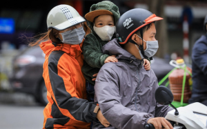 Bắc Bộ trời rét kèm nắng về trưa chiều, Trung Bộ mưa lớn