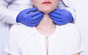 Bị viêm thanh quản, phải làm sao?