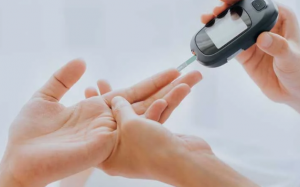 Dấu hiệu vào buổi sáng cảnh báo bệnh đái tháo đường 