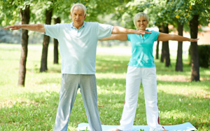 TOP 4 bài tập giúp phòng tránh nguy cơ tai nạn té ngã ở người cao tuổi