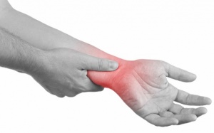 Nguyên nhân gây ra tình trạng đau tay