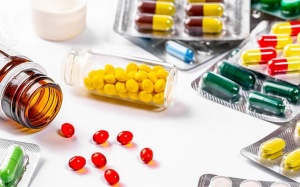 Bộ Y tế gia hạn gần 8.800 thuốc, nguyên liệu làm thuốc, vaccine và sinh phẩm y tế