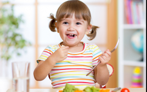 Lưu ý về dinh dưỡng cho trẻ bị viêm phổi