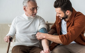 Phòng bệnh thế nào khi gia đình có tiền sử tăng huyết áp?