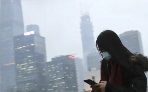 Ô nhiễm không khí khiến xương giòn và dễ gãy hơn