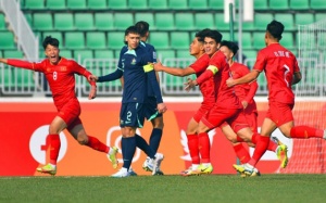 “Chất thép” SLNA ở sân chơi trẻ châu lục