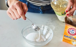 Vệ sinh nhà bếp nhanh gọn với baking soda