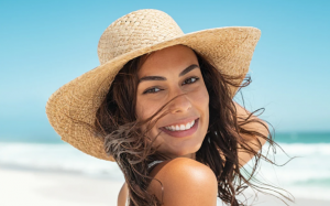 5 mẹo chăm sóc da mùa Hè từ bác sĩ da liễu