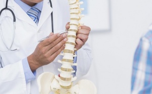 Thoát vị đĩa đệm có nguy hiểm không?