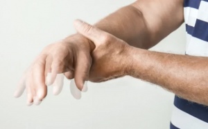 Run vô căn là bệnh lý gì?