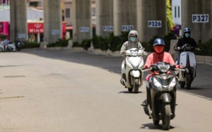 Bắc Bộ nắng nóng, Nam Bộ mưa dông chiều tối