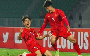 Sao trẻ đồng loạt tỏa sáng, HLV Troussier chẳng mong gì hơn