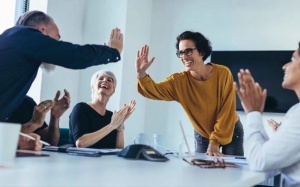 Tử vi thứ Tư (19/4/2023): Cự Giải đang có cơ hội tốt để thăng tiến