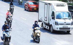 Nắng nóng tiếp tục bao trùm Bắc Bộ và Trung Bộ