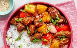 Thịt nạc vai sốt chua ngọt cả nhà đều mê