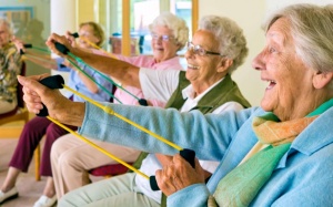 Việc tập thể dục có lợi ích gì cho người bệnh run tay chân?