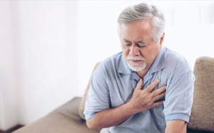 Bị mạch vành đã đặt stent nhưng vẫn khó thở có phải tái hẹp không?