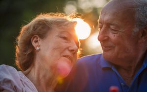 Bật mí bí quyết sống lâu, khỏe mạnh của chuyên gia về tuổi thọ