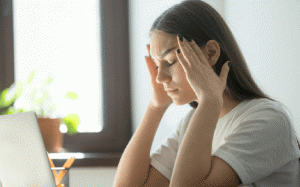 Làm thế nào để khắc phục hoa mắt, chóng mặt, ù tai?