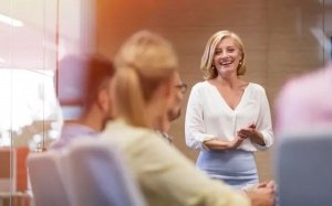 Tử vi thứ Ba (9/5/2023): Song Ngư nên hành động nhẹ nhàng, bình tĩnh hơn