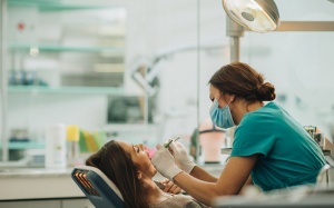 6 triệu chứng về răng miệng bạn nên lưu tâm