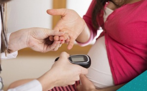 Thay đổi lối sống để mẹ bầu phòng tránh đái tháo đường thai kỳ