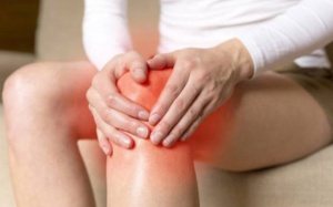 Người bị tràn dịch khớp gối nên ăn và kiêng gì?