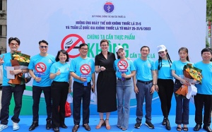 Chung tay xây dựng môi trường sống và làm việc không khói thuốc 
